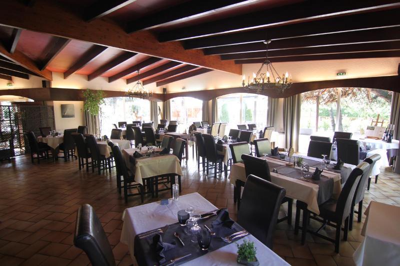 Logis Hotel Le Lac Embrun Exteriér fotografie