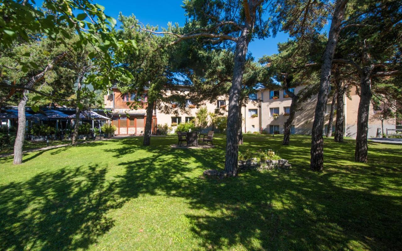 Logis Hotel Le Lac Embrun Exteriér fotografie