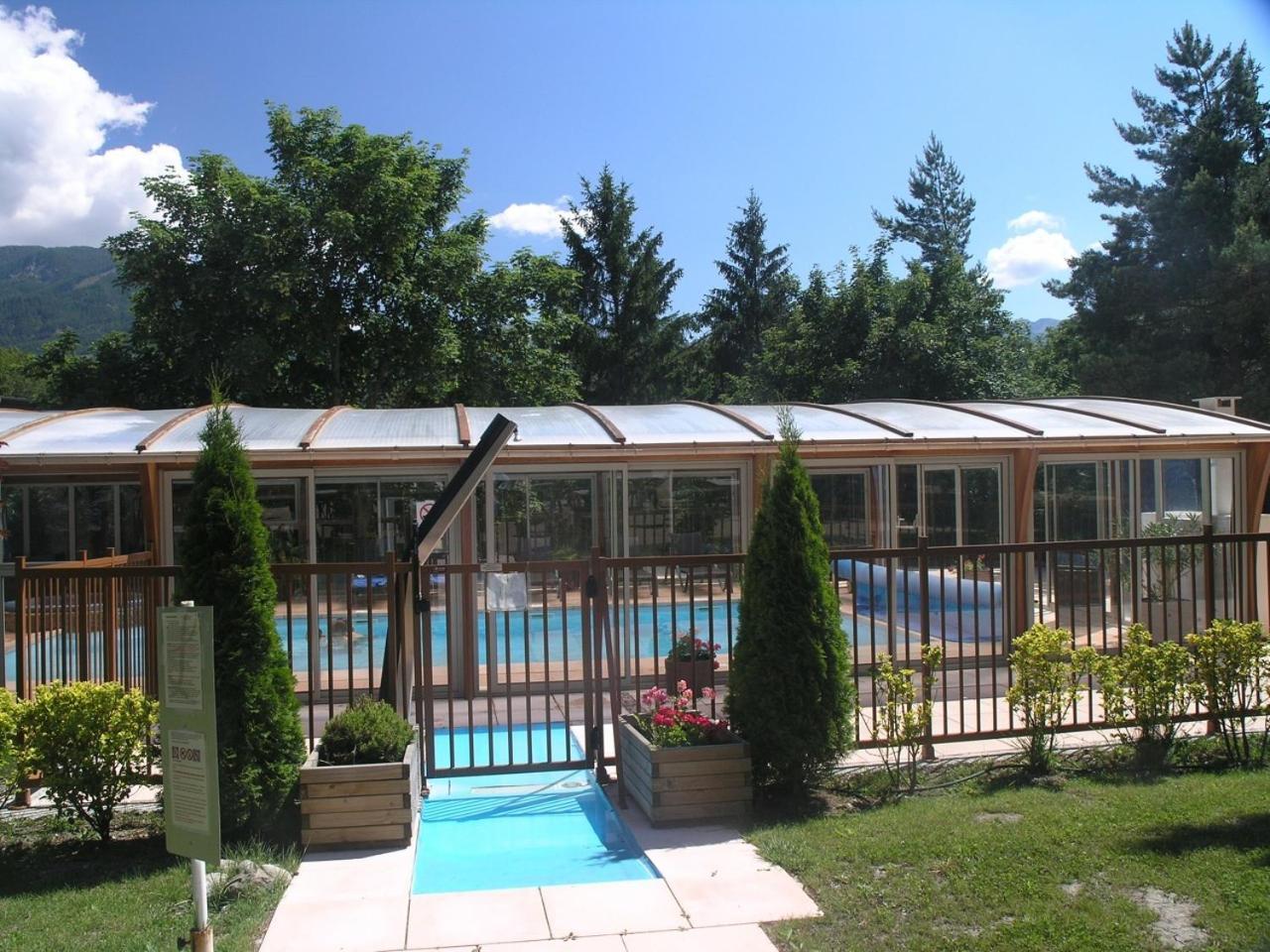 Logis Hotel Le Lac Embrun Exteriér fotografie